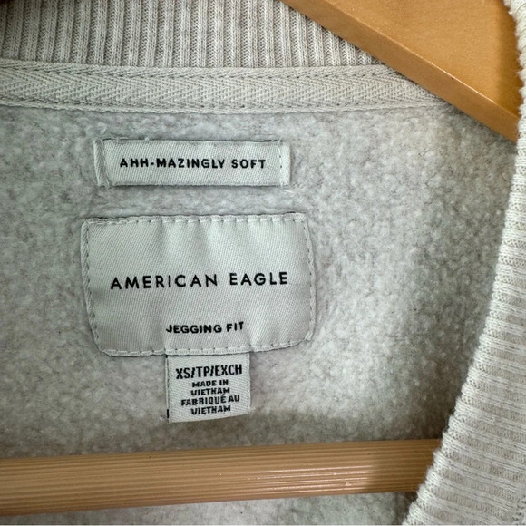 American Eagle Jegging Fit Sweatshirt - Picture 4 of 4